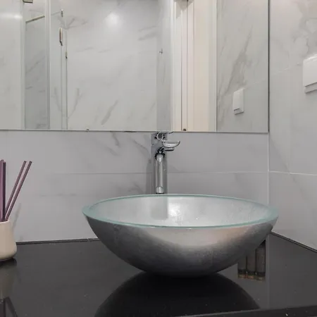 شقة Lovelystay - 1bdr Cozy Flat In Heart Of